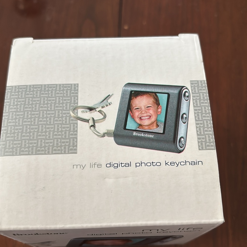 Digital Photo Keychain - Picture 6 of 6
